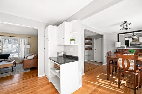 Plenty of natural sunlight.