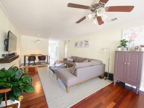 Living room area 