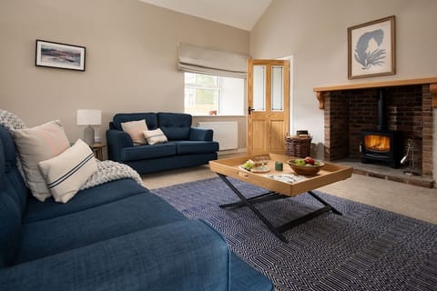 The Rushes - comfortable seating for four