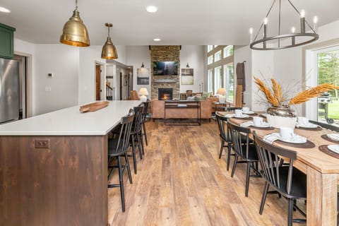 Open kitchen + dining spaces