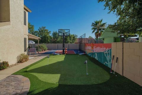 Backyard Putt Putt!