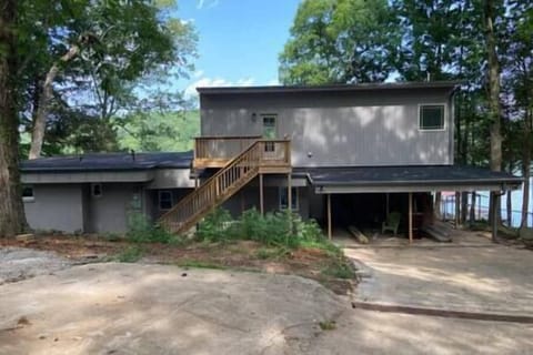 6122c05b 4cb7 43f0 938a f8e20637c48b