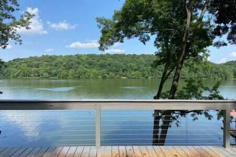 Bad4bdc0 7606 44f0 b15a 32e9dd3cbe85