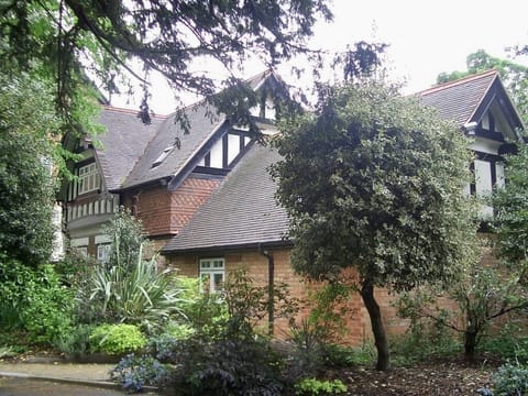 Beautiful secluded property building 