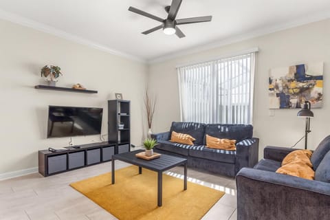 Living Room
50" Smart TV