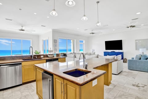 The spacious main living area is located on the 2nd floor