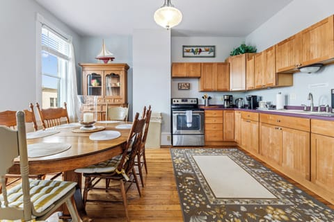 Kitchen and dining area