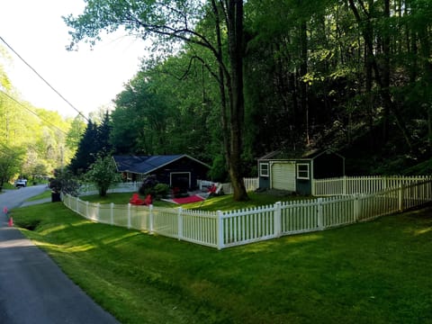 fully fenced large side yard