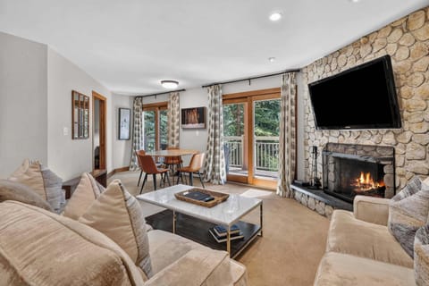 lodgeatlionshead-210-7110_55441253209_o