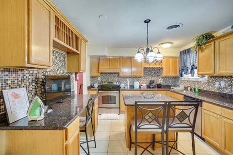 Kitchen | Free WiFi | Dishwasher Not Available