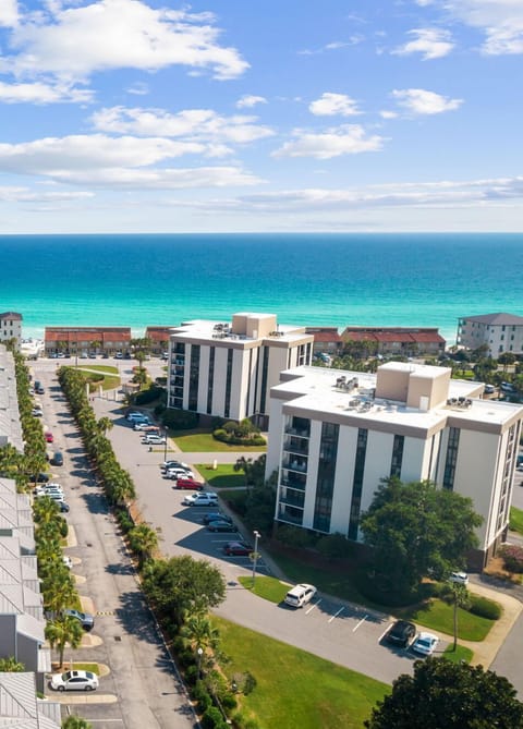 Birds Eye View of Beach Pointe Townhomes