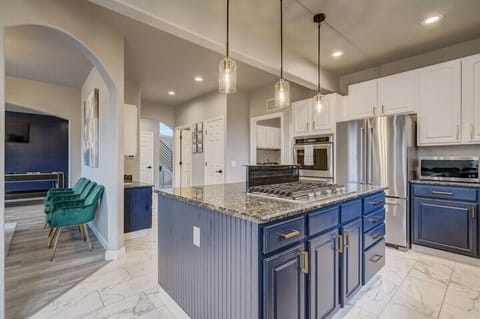 Welcome to Our Fully Equipped, Centralized Modern Kitchen! Cook or Create with Ease, Comfort, and Convenience.