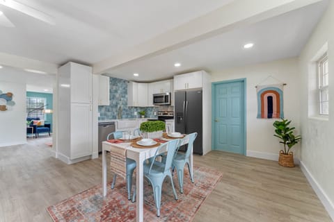 Kitchen & Dining room: The open kitchen design has plenty of room to prepare meals. The perfect place to entertain family and friends. REFRIGERATOR INCLUDED but was not delivered prior to picture day.