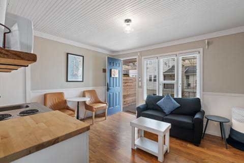 Suite with Kitchenette