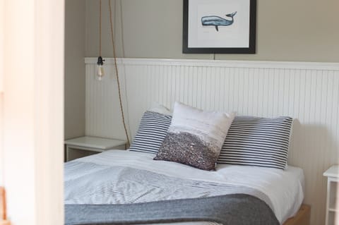 Unit with Queen size bed