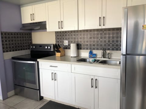 Fully equipped kitchen