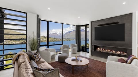 Living Room with Lake and Mountain Views