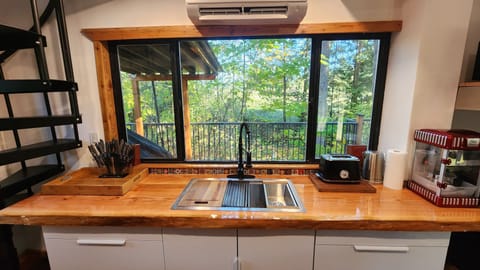 Amazing views - horse farm next door.