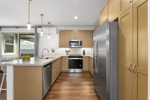 Fully equipped kitchen.