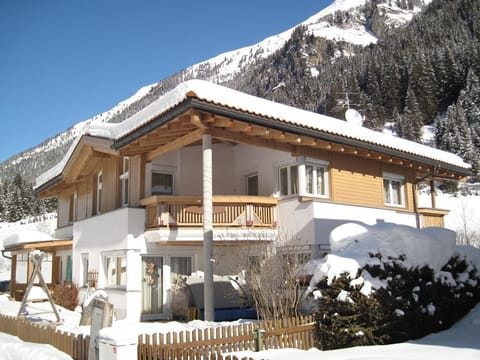 Haus Alpina - Ferienwohnung Apartment in Trentino-South Tyrol