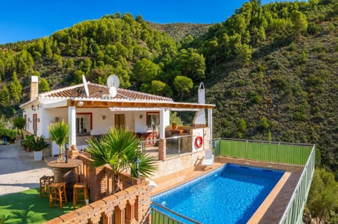 Beautiful villa with private pool and terrace with views