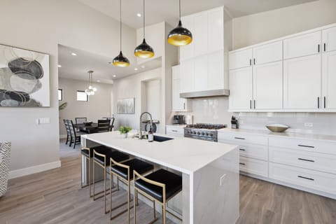 fully stocked kitchen