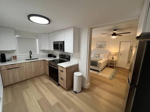 12736cbf 3f52 4cf4 8a18 b1a3a6956c30