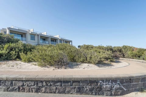 Enjoy stunning coastal views and sea breezes from this recently built beachfront stay, perfectly located just footsteps from the sand. 
