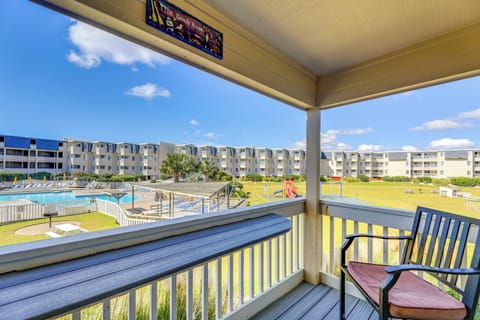 Atlantic Beach Vacation Rental | 2BR | 2BA | 850 Sq Ft | Exterior Steps Required