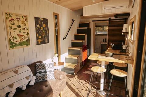 Sowilo Retreat All-Inclusive Maple House Campground/ 
RV Resort in Capital District, NY, USA