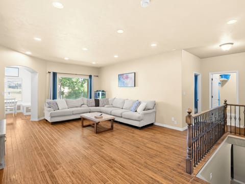 Entry way - Main living room