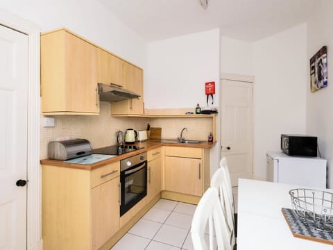 Kitchen/diner | Gatehouse Lodge - Atholl Palace Holidays, Pitlochry