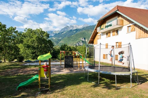 Kids play area.