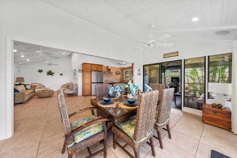 Enjoy a tropical-inspired setting for breakfast, lunch, or dinner