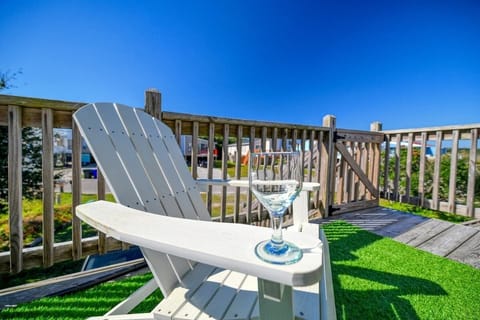 Cocktails on the Living Room Sun Deck