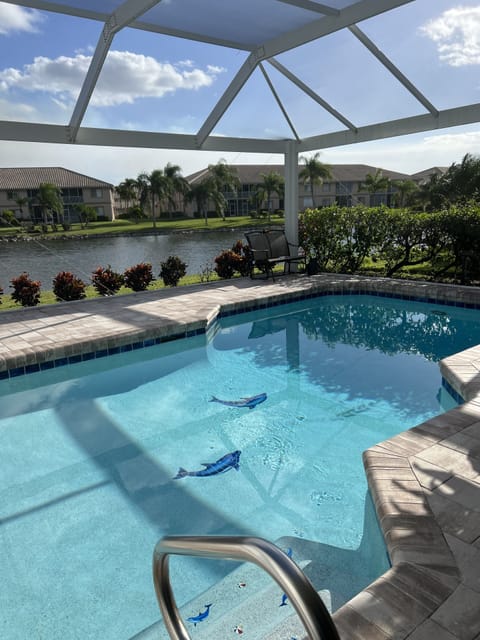 Lanai pool
