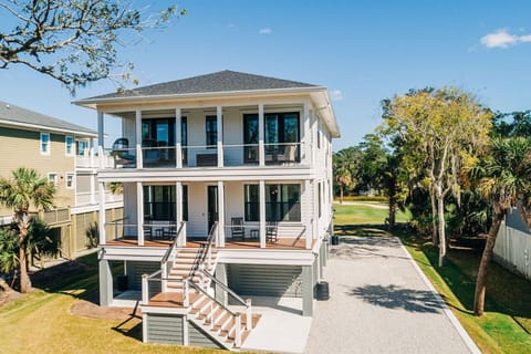 Stunning Custom Built 5BR/5BA Home with 4 Balconies
