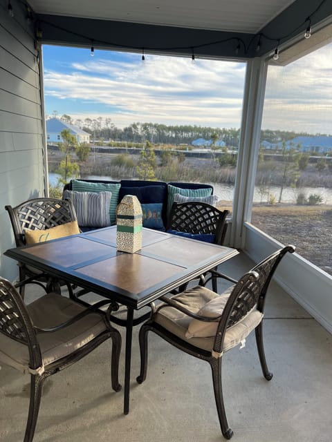 Back Patio Dinning