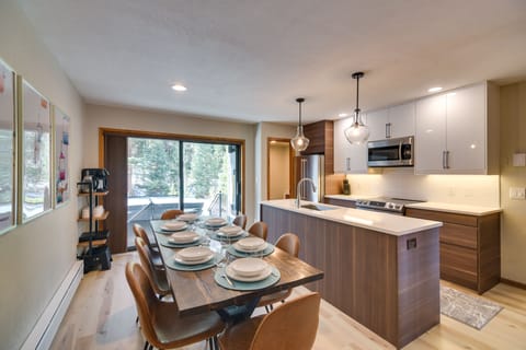 Winter Park Vacation Rental | 3BR | 3.5BA | 3 Stairs to Enter | 1,750 Sq Ft