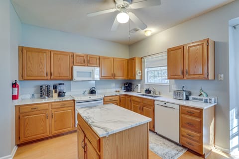 Kitchen | 1st Floor | Cooking Basics | Toaster