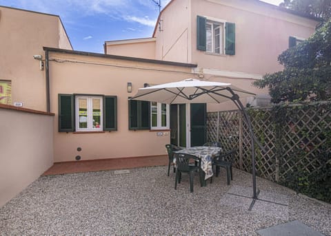 Outdoor equipped space-Mandorlo-Elba Island