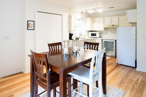 First Level Dinning Area with Seating for 4