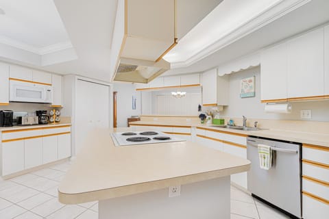 Sprawling island with a stove