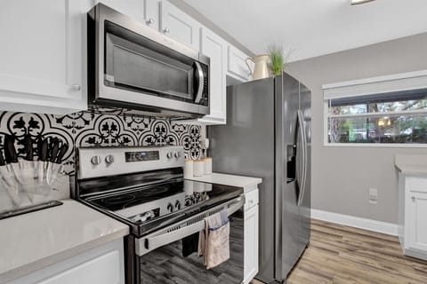 From the state-of-the-art oven ready to bring your baking dreams to life to the smart refrigerator keeping ingredients at their freshest, every detail is crafted for the discerning chef.