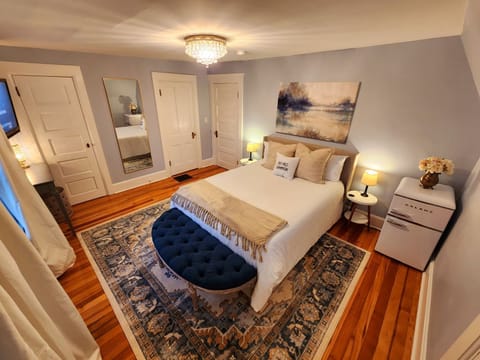 Rental is east facing, providing ample morning sunshine! 