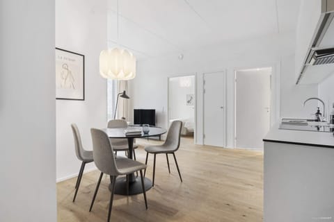 Dining table with 4 seats