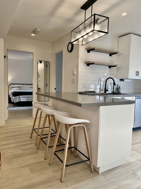 Breakfast bar off the kitchen