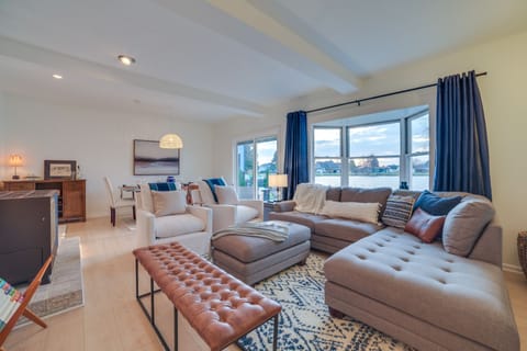 Lake City Vacation Rental | 4BR | 2.5BA | 1,728 Sq Ft | Steps Required to Enter