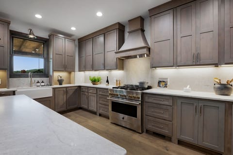 Vacay Chalet - Kitchen