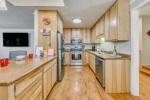 Kitchen | Trash Bags & Paper Towels | Spices